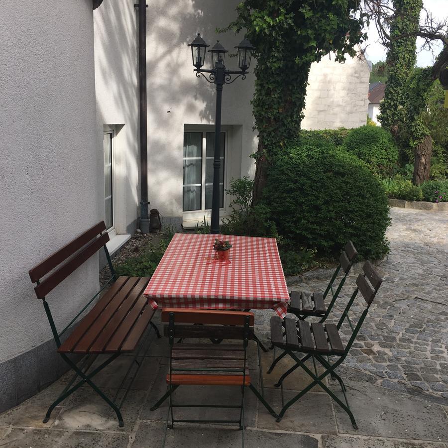 Hotel - Landgasthof Winklehner Sankt Pantaleon  Buitenkant foto