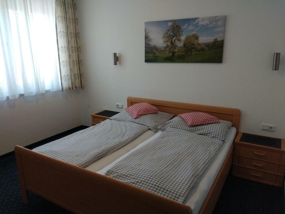 Hotel - Landgasthof Winklehner Sankt Pantaleon  Buitenkant foto